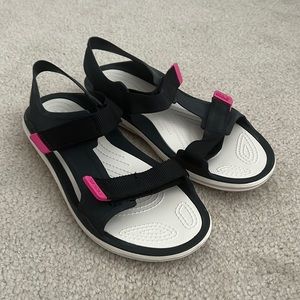 Crocs Women’s Swiftwater Sandals Size 9